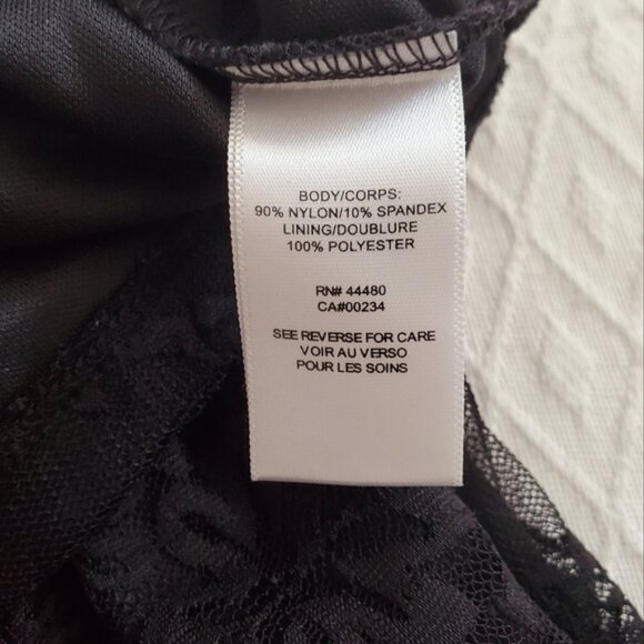 Material Girl Strappy Cross-over Back Lace Floral Black Dress- Small - Picture 10 of 10